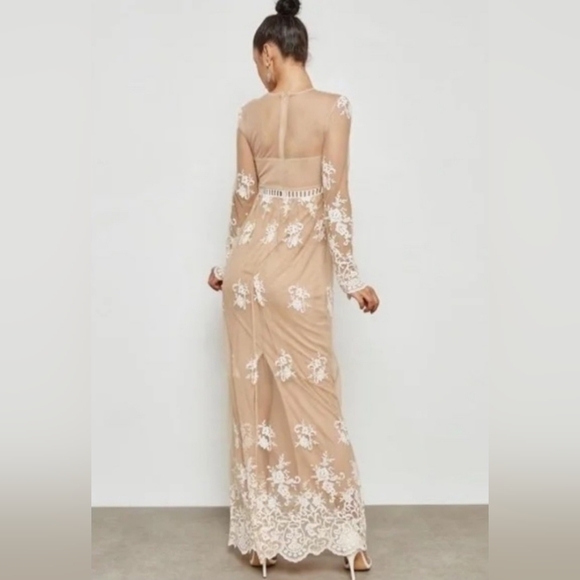 Forever 21 (Size S) Womens Long Embroider Lace Long Sleeve Dress Beige Lining - Picture 2 of 3